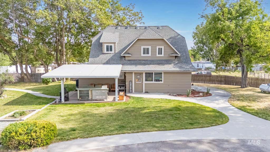 Photo of 621 S Borchers Lane, Caldwell, ID 83605 (MLS # 98988117)