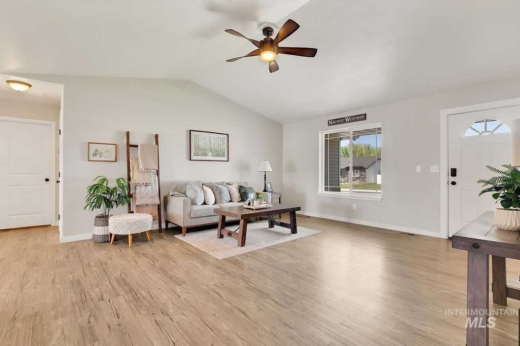 Photo of 703 Kelli Lane, Filer, ID 83328 (MLS # 98985876)