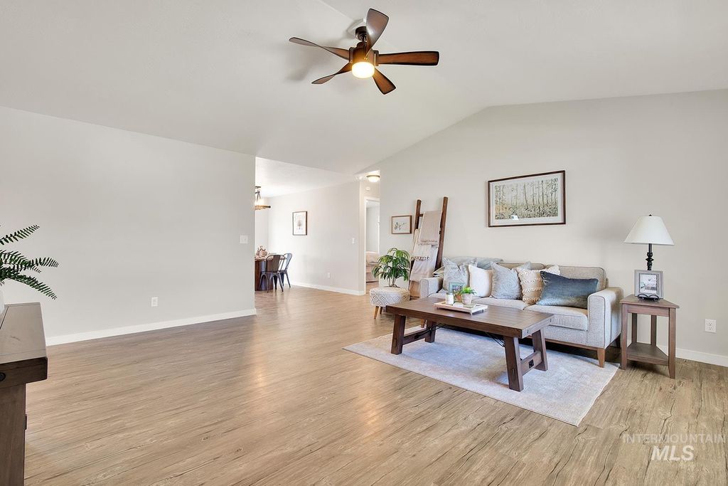 Photo of 703 Kelli Lane, Filer, ID 83328 (MLS # 98985876)