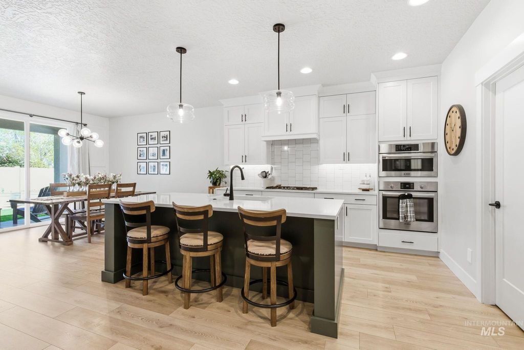 Photo of 2733 E Melanite Street, Nampa, ID 83686 (MLS # 98984255)