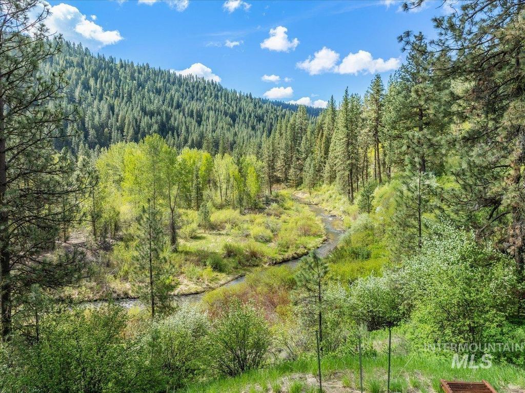 Photo of 3560 Highway 21, Boise, ID 83716 (MLS # 98980354)