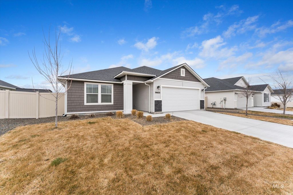 Photo of 19605 Delmarva Ave, Caldwell, ID 83605 (MLS # 98975792)