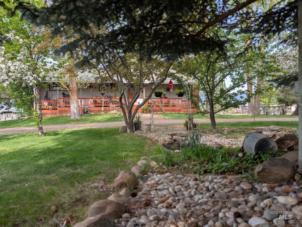 Photo of 2127 Hwy 95, Council, ID 83612 (MLS # 98984697)