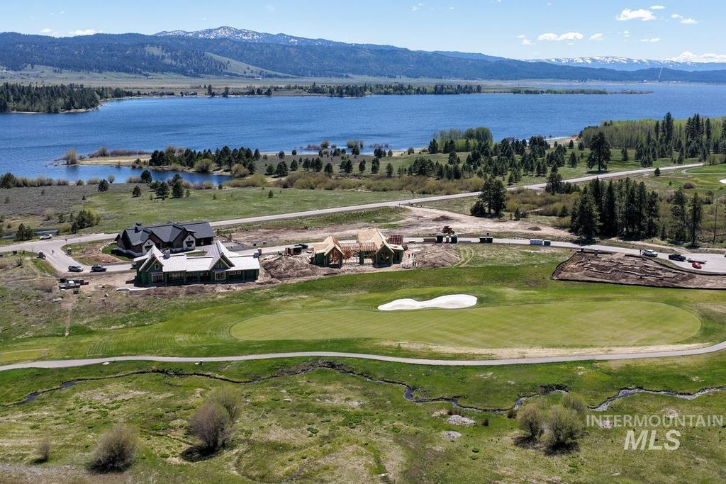 Photo of 8 Osprey Meadow Court, Donnelly, ID 83615 (MLS # 98988639)