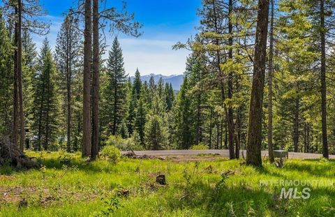 Photo of 2 Spruce Hill Road, McCall, ID 83638 (MLS # 98949921)