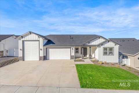 Photo of 775 Pinehurst St, Payette, ID 83661 (MLS # 98962351)