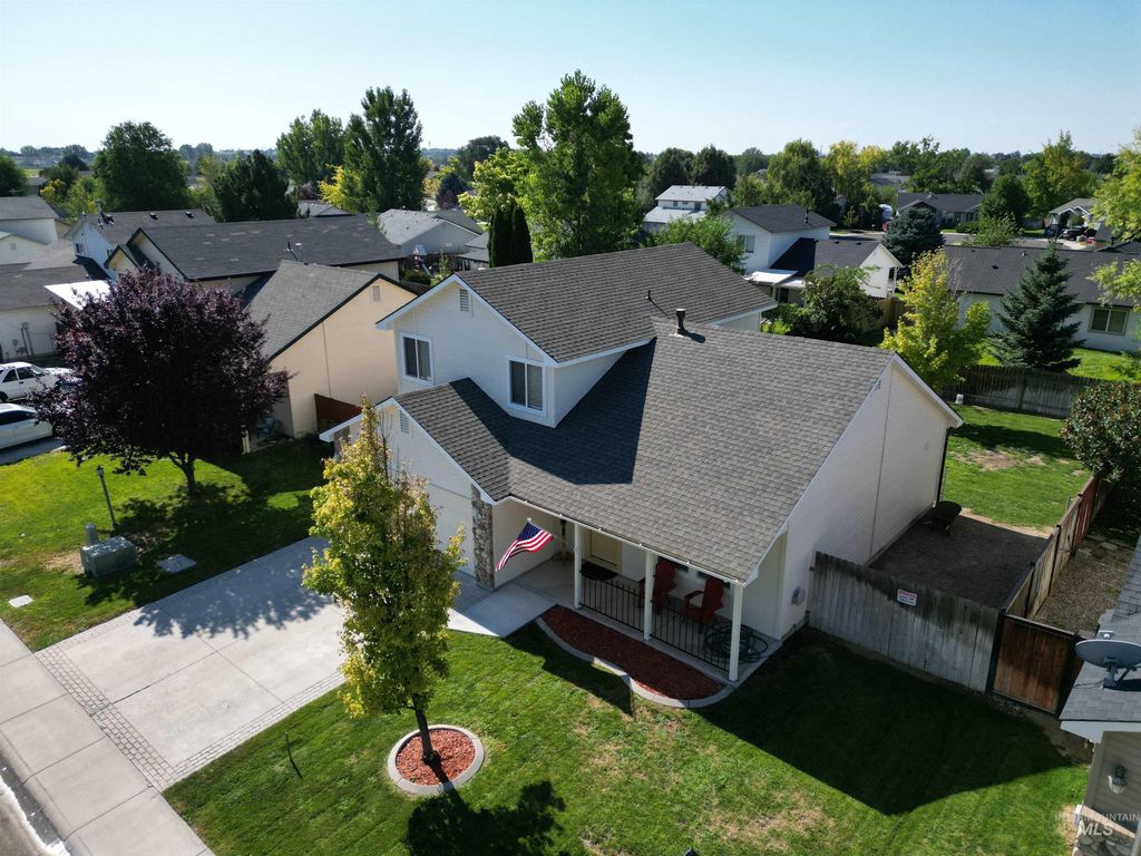 Photo of 8189 E Water Stone Ct, Nampa, ID 83687 (MLS # 98973371)