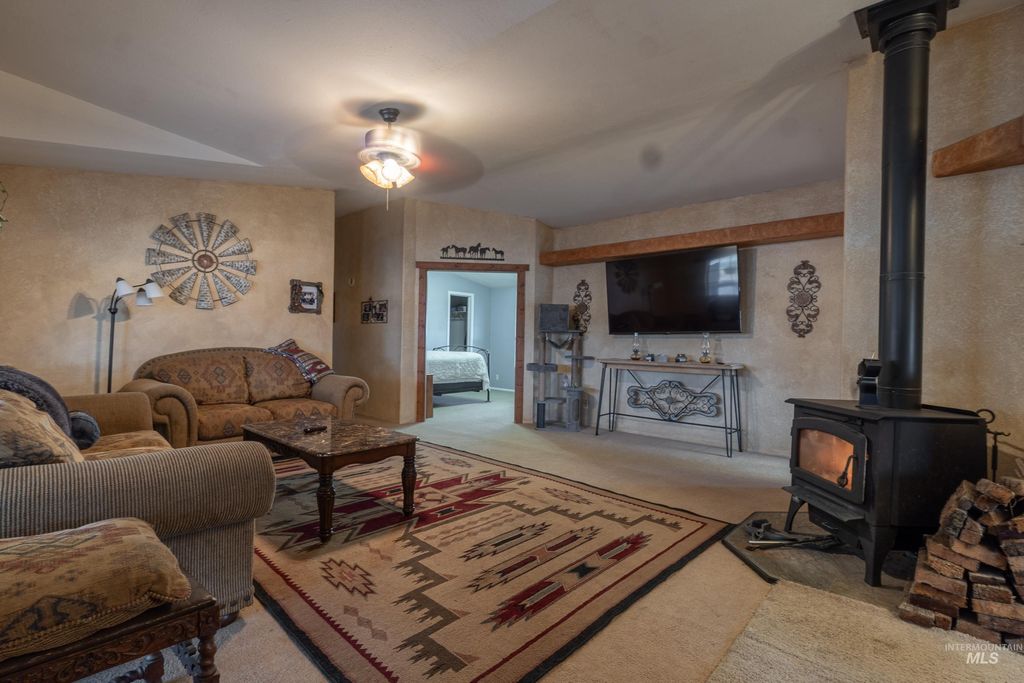 Photo of 2110 E 3950 N, Filer, ID 83328 (MLS # 98978284)
