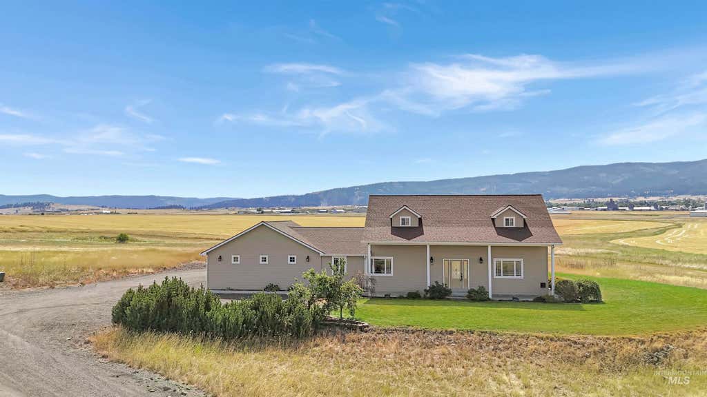 Photo of 148 Meadow Grass Loop, Grangeville, ID 83530 (MLS # 98997752)