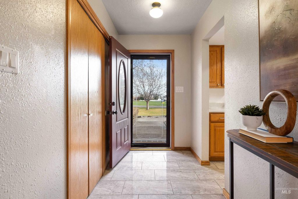 Photo of 295 Howard Drive, Twin Falls, ID 83301 (MLS # 98980904)