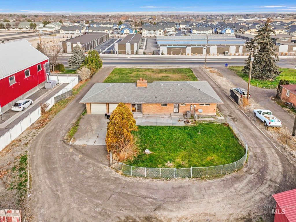 Photo of 2658 Addison Ave E Ave, Twin Falls, ID 83301 (MLS # 98970162)