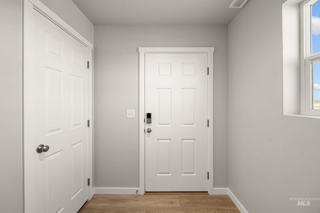 Photo of 19598 Snowyside Way, Caldwell, ID 83605 (MLS # 98974837)