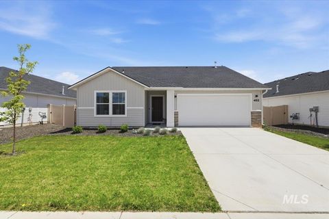 Photo of 402 Hildago Way, Caldwell, ID 83605 (MLS # 98989788)