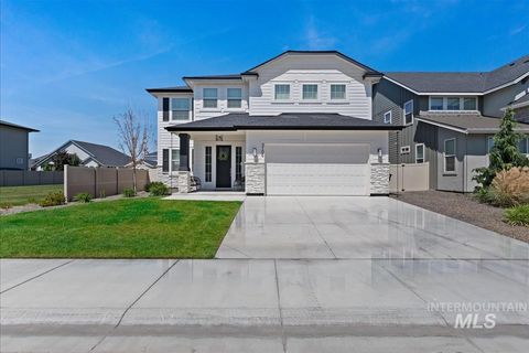 Photo of 3106 E Mores Trail St, Meridian, ID 83642 (MLS # 98986769)