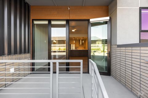 Photo of 4340 E Haystack St #102, Boise, ID 83716 (MLS # 98958789)