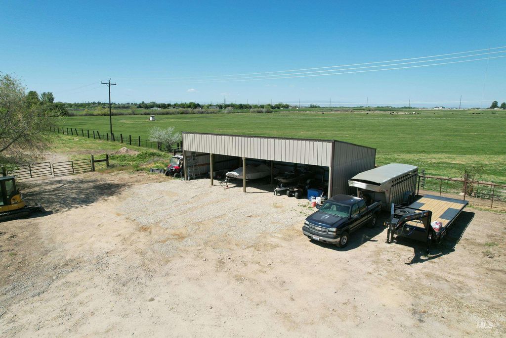 Photo of 11855 W Hubbard Road, Kuna, ID 83634 (MLS # 98986059)