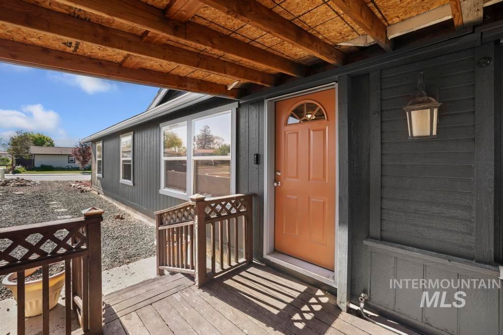 Photo of 937 Katherine Street, Buhl, ID 83316 (MLS # 98987018)