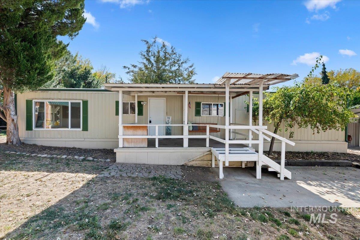 700 E Fairview Ave