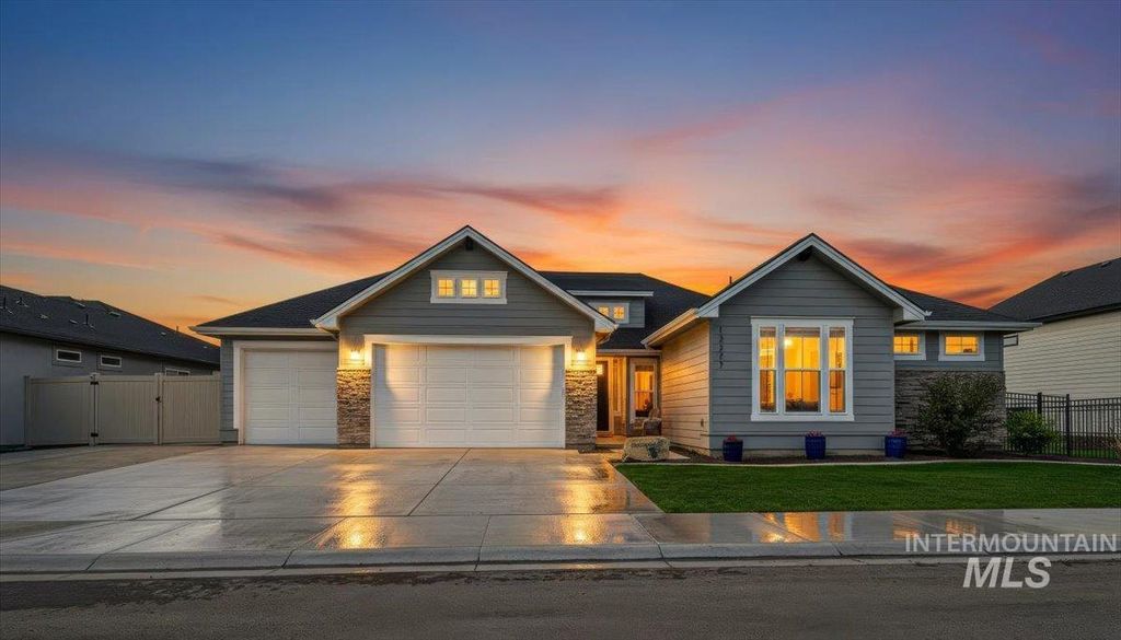 Photo of 12277 W Cobalt Lake Dr, Star, ID 83669 (MLS # 98982518)