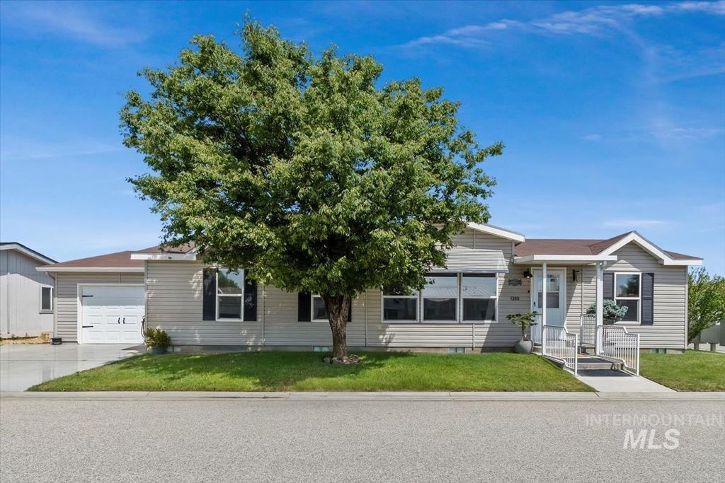 Photo of 1350 S Constitution, Emmett, ID 83617 (MLS # 98960009)