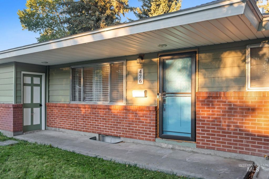 Photo of 476 Davidson Drive, Idaho Falls, ID 83401 (MLS # 98962188)