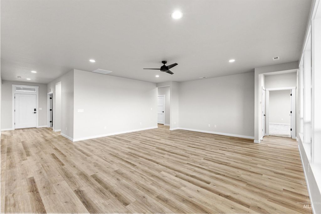 Photo of 3724 W Amapola Dr, Meridian, ID 83642 (MLS # 98975534)