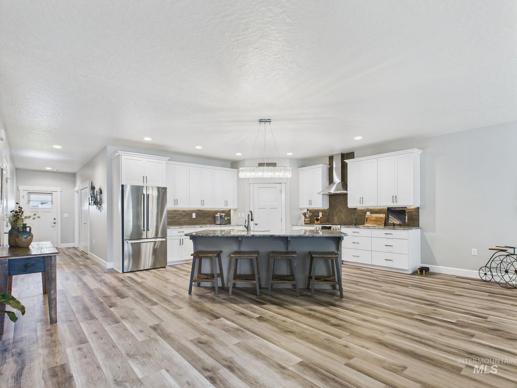 Photo of 2102 Alder Ave #A, Lewiston, ID 83501 (MLS # 98957995)