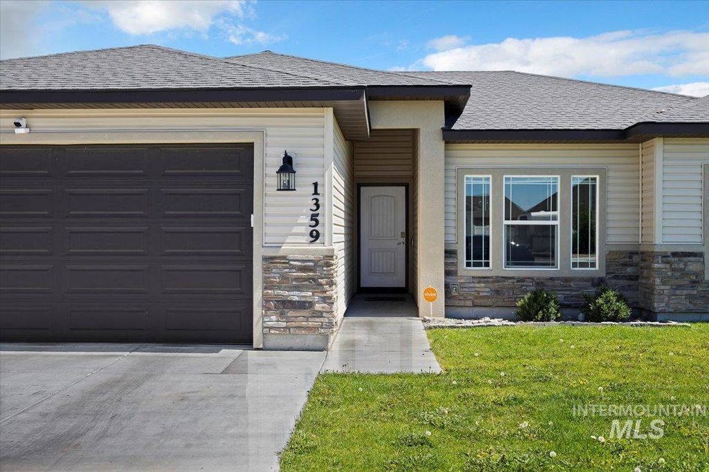 Photo of 1359 Blue Grouse Way, Twin Falls, ID 83301 (MLS # 98964226)