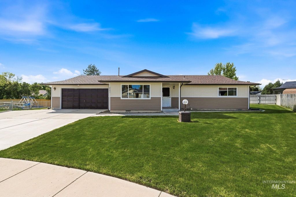 Photo of 2005 Ram Court, Nampa, ID 83651 (MLS # 98984377)