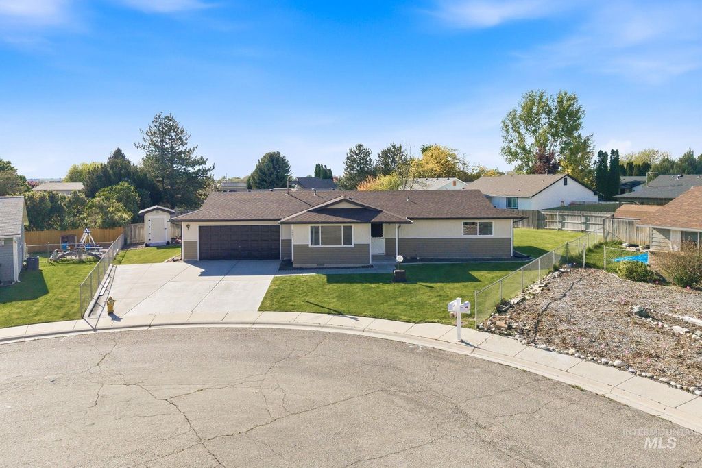 Photo of 2005 Ram Court, Nampa, ID 83651 (MLS # 98984377)