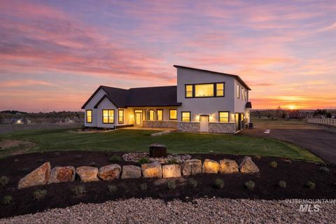 Photo of 9264 Basin Kid Ct, Middleton, ID 83644 (MLS # 98972349)