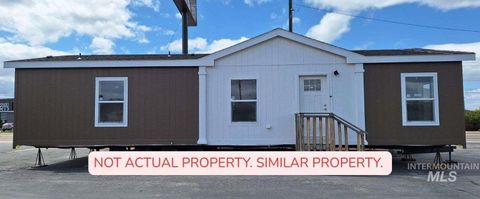 265 W 9th Mountain Home ID 83647