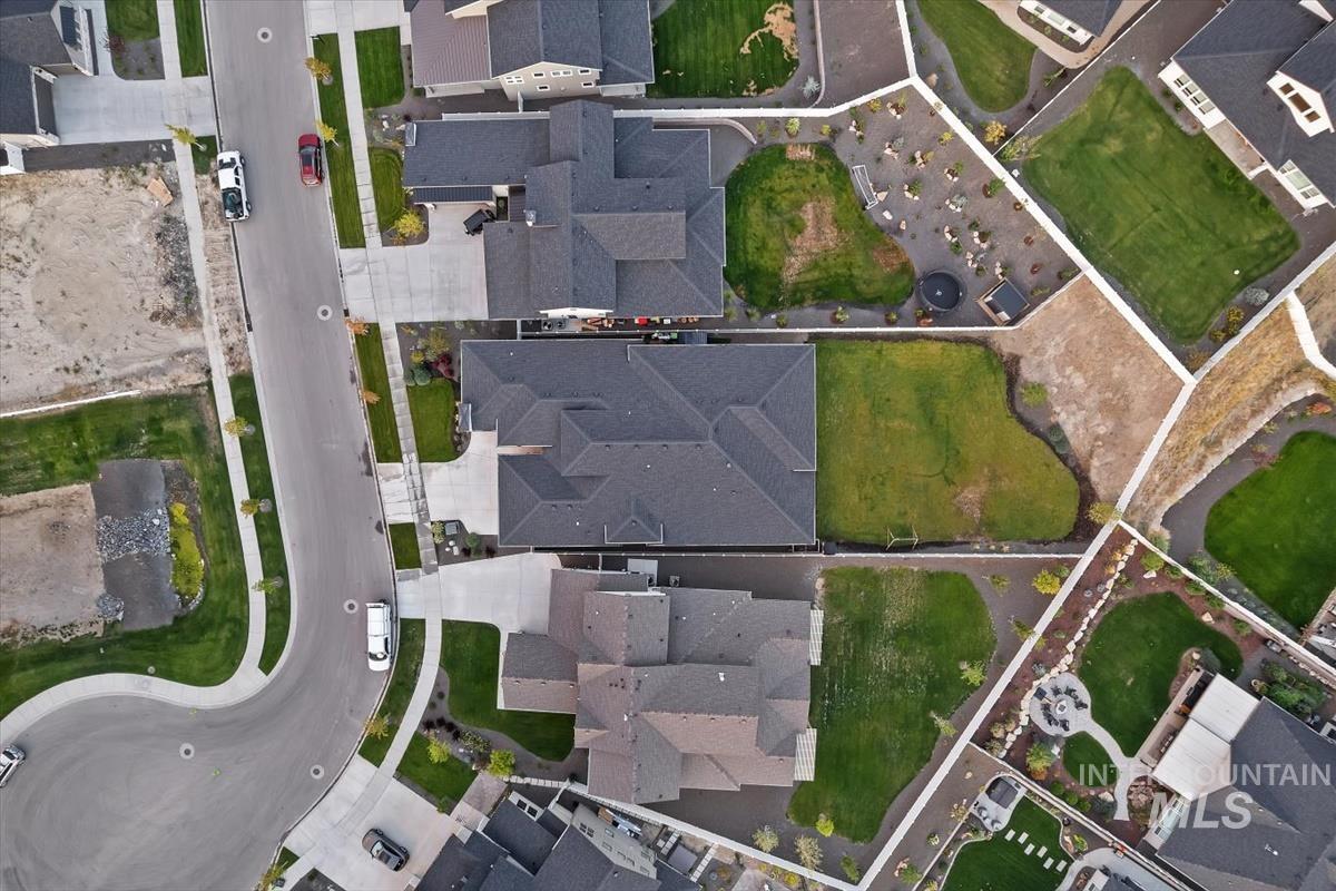 View of property location featuring nearby suburban area and property boundaries highlighted