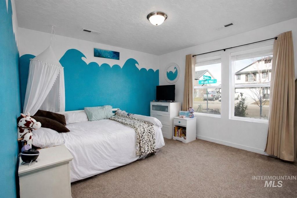 Photo of 7691 E Savanna River St, Nampa, ID 83687 (MLS # 98971690)