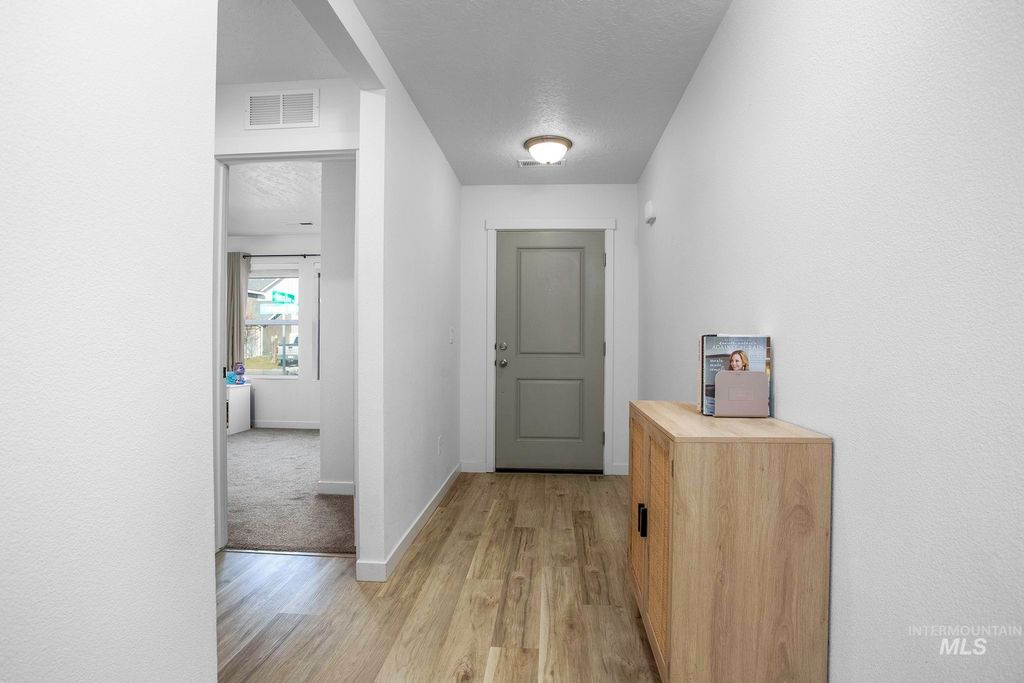 Photo of 7691 E Savanna River St, Nampa, ID 83687 (MLS # 98971690)