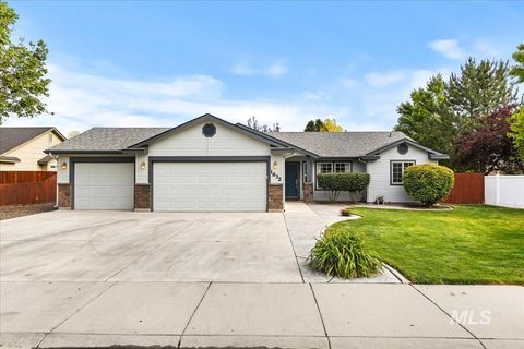 Photo of 1632 W Boise St, Kuna, ID 83634 (MLS # 98989722)
