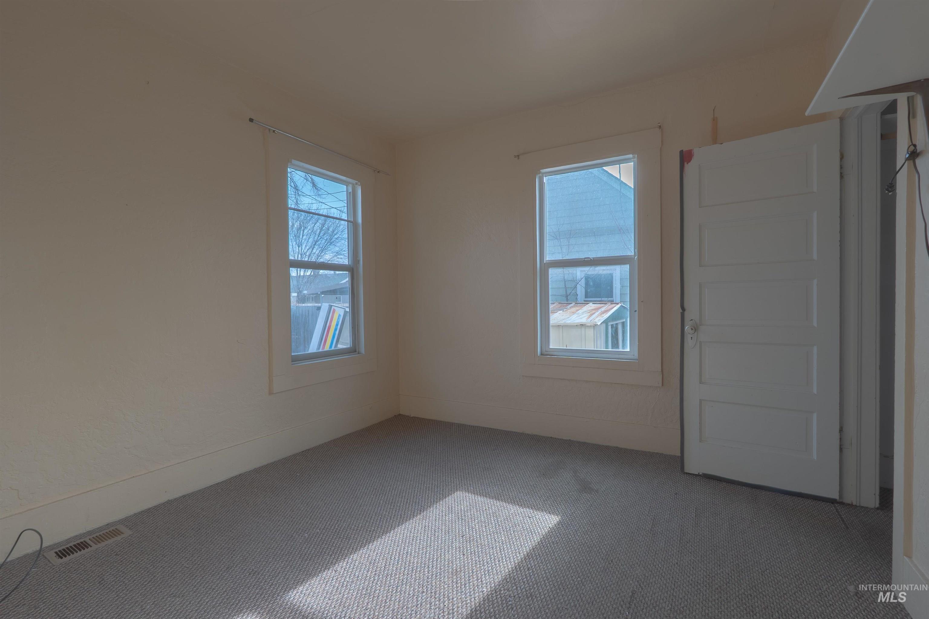 Twin Falls, Idaho 83301, United States, 3 Bedrooms Bedrooms, ,1 BathroomBathrooms,Residential,Active,83087