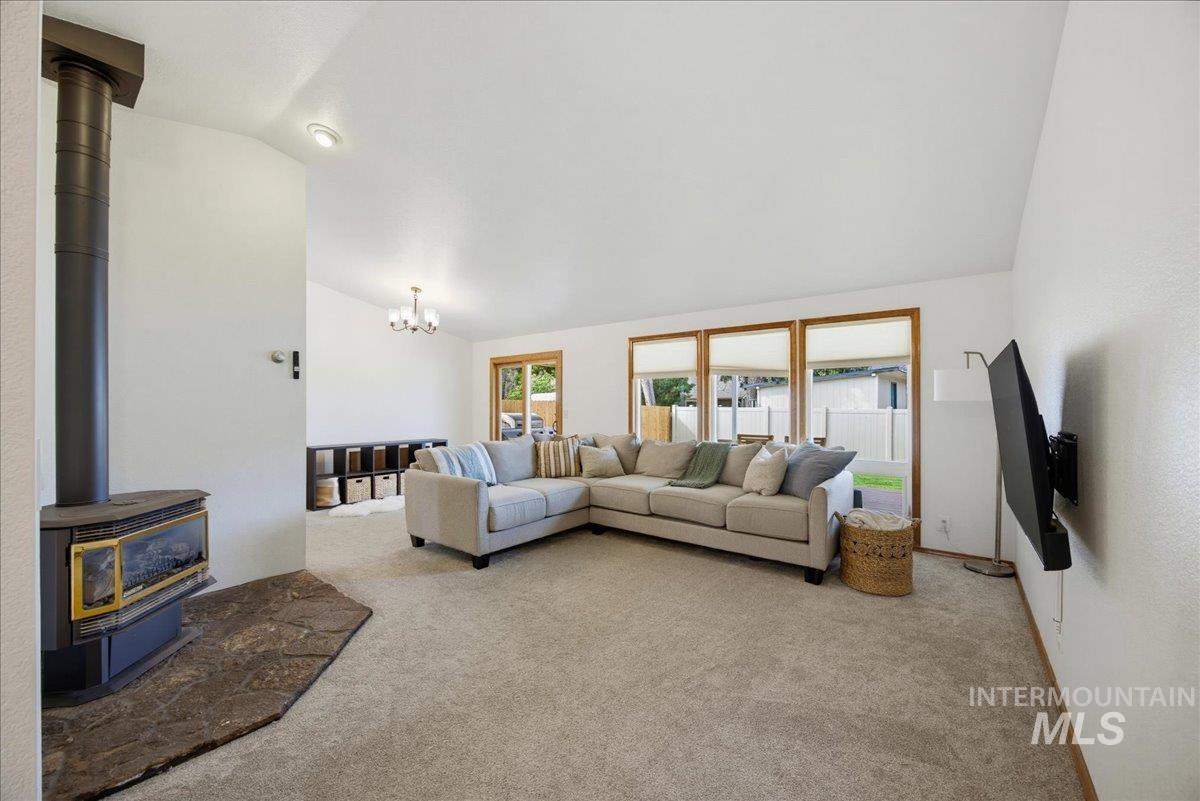 3321 N Lena Pl.