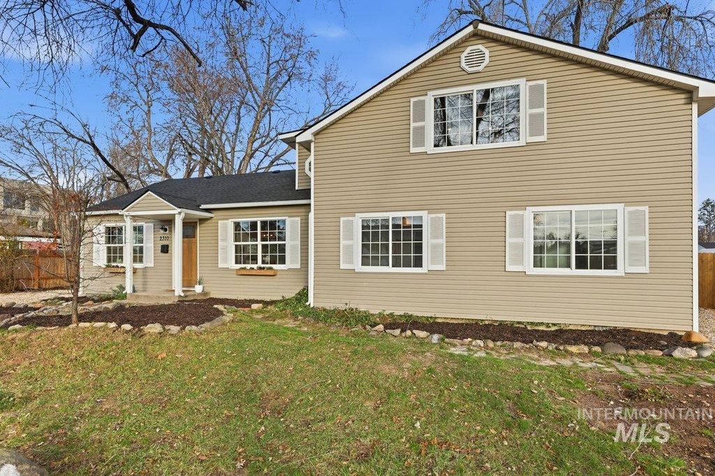 Photo of 2310 W Frederic St, Boise, ID 83705 (MLS # 98970664)