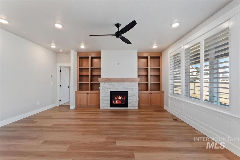 Photo of 2210 N Buhrstone Ave, Eagle, ID 83616 (MLS # 98978557)