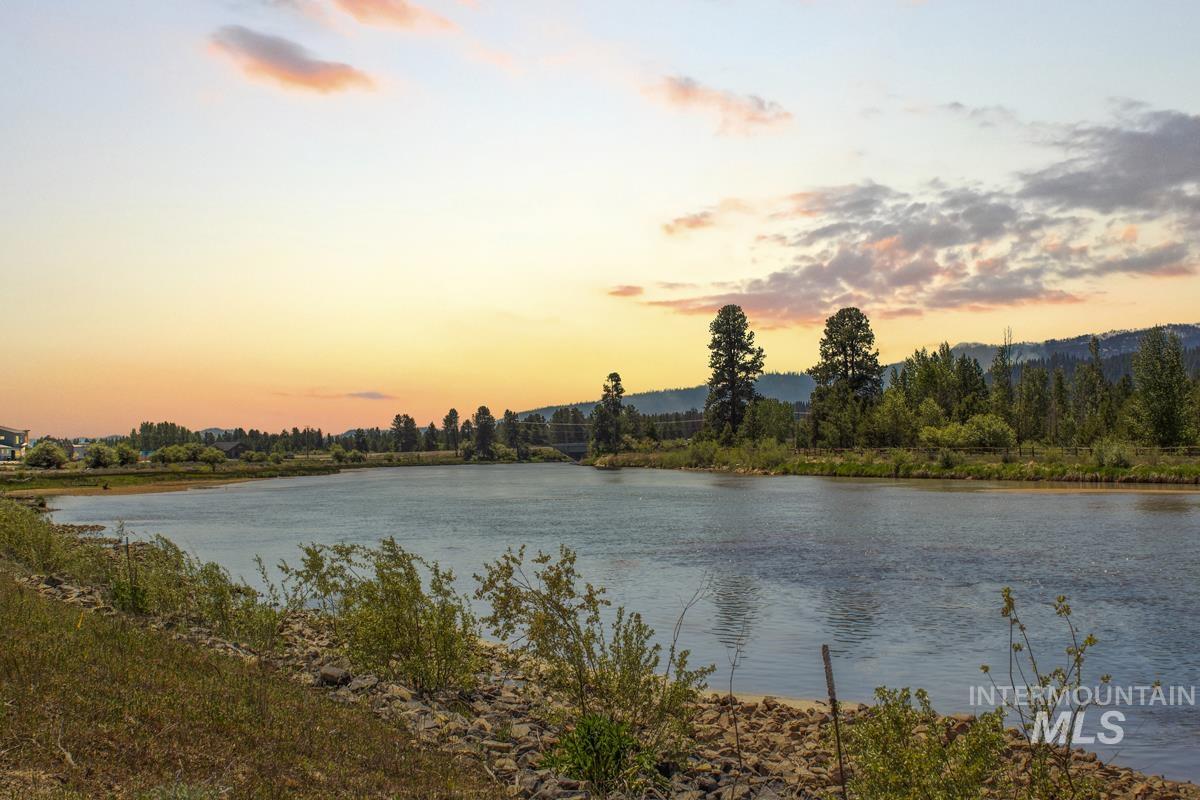 L14 B1 River Bank Drive