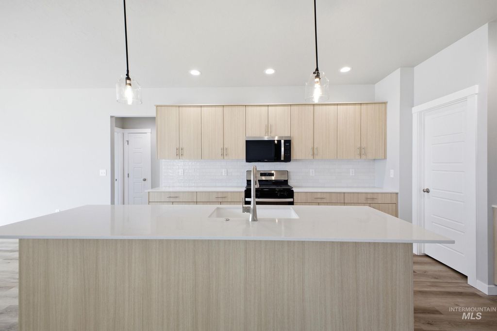 Photo of 5315 S Memory Ave, Meridian, ID 83642 (MLS # 98981603)