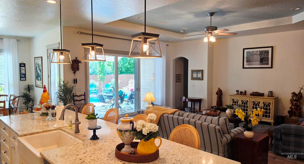 Photo of 5853 W Venetian Dr, Eagle, ID 83616 (MLS # 98996009)