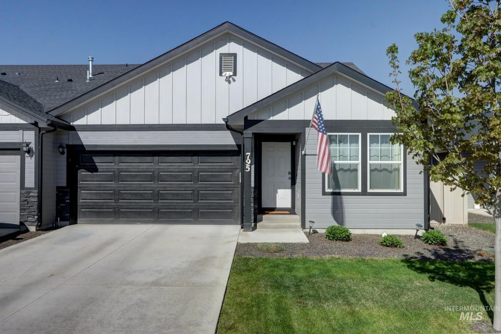 Photo of 795 N Baldner Point Place, Nampa, ID 83651 (MLS # 98983260)