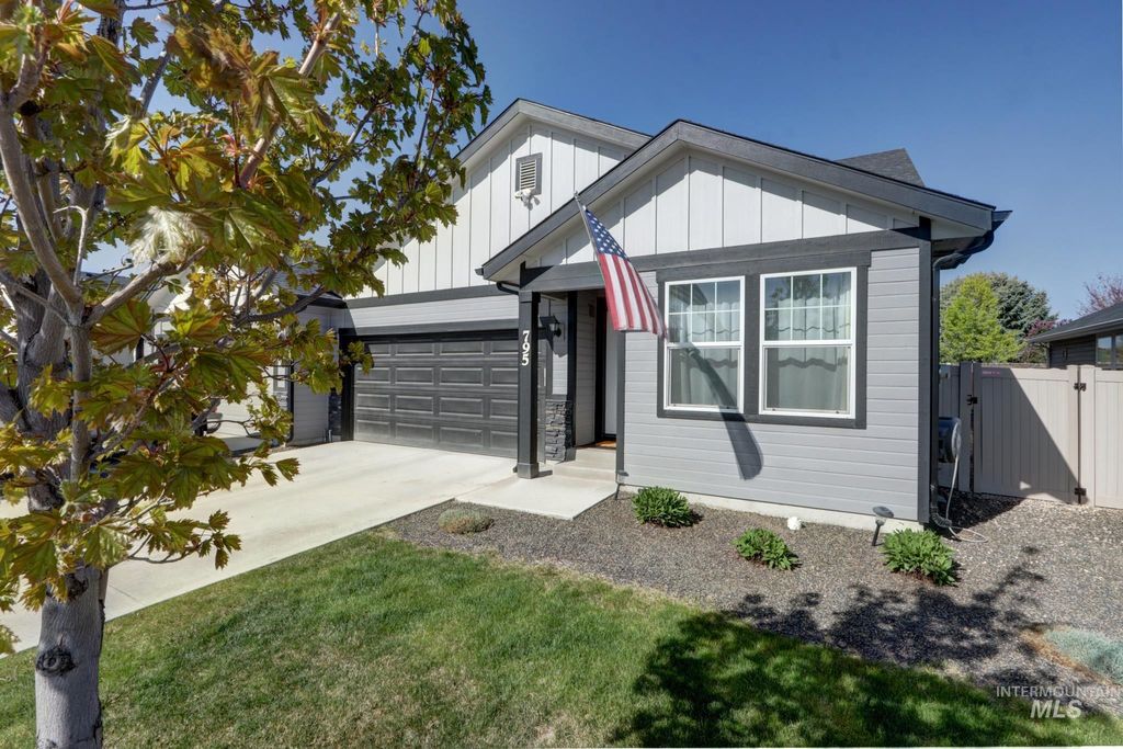Photo of 795 N Baldner Point Place, Nampa, ID 83651 (MLS # 98983260)
