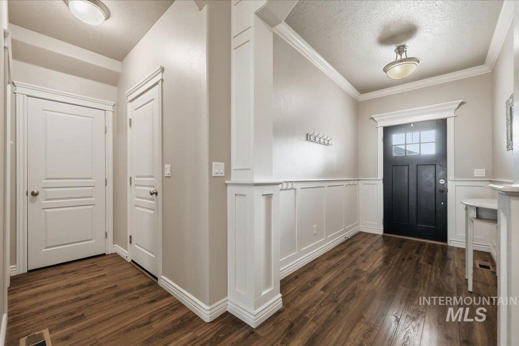 Photo of 9508 W Rigle Creek St, Star, ID 83669 (MLS # 98971809)