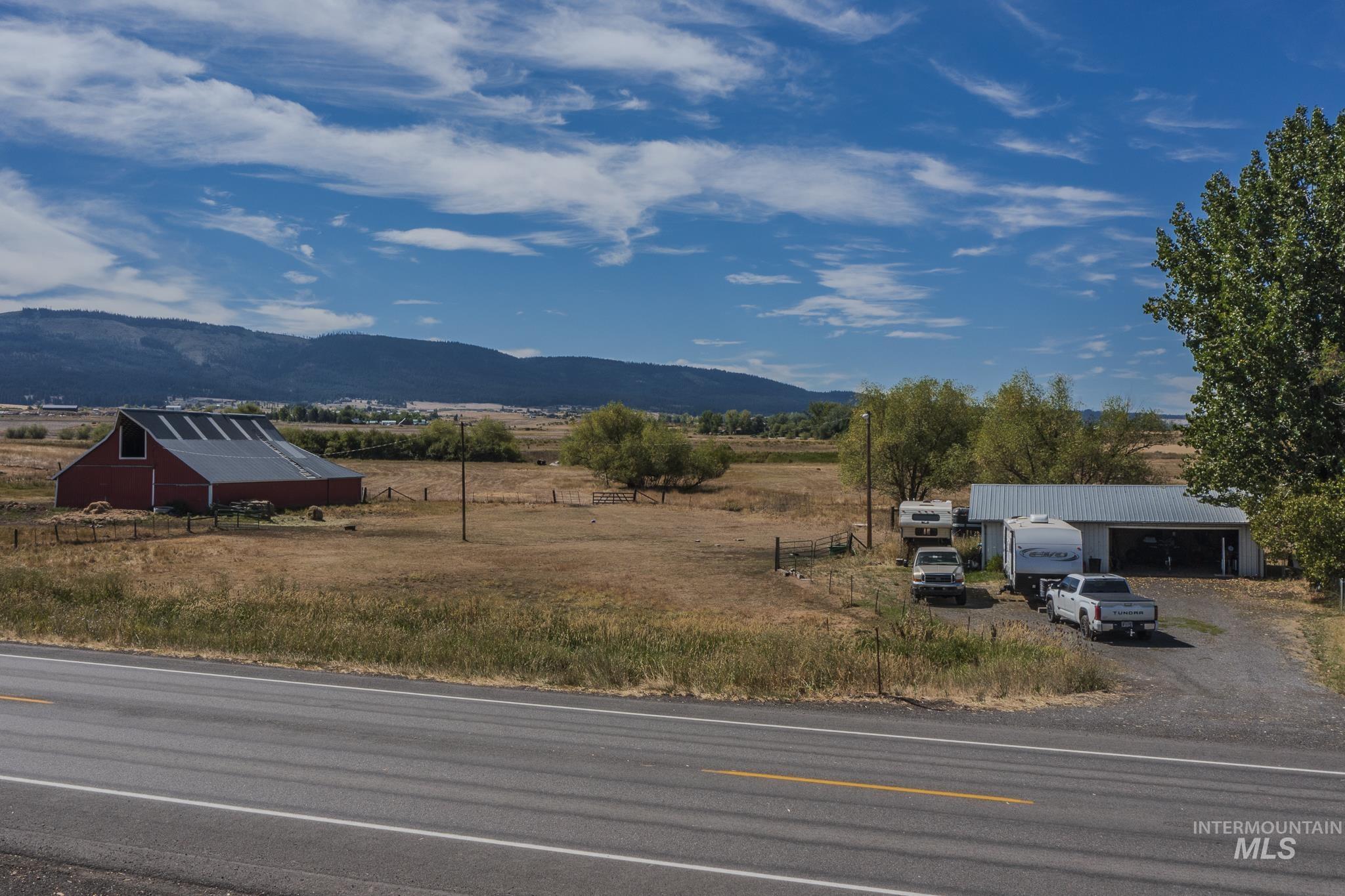 196 Highway 95 North