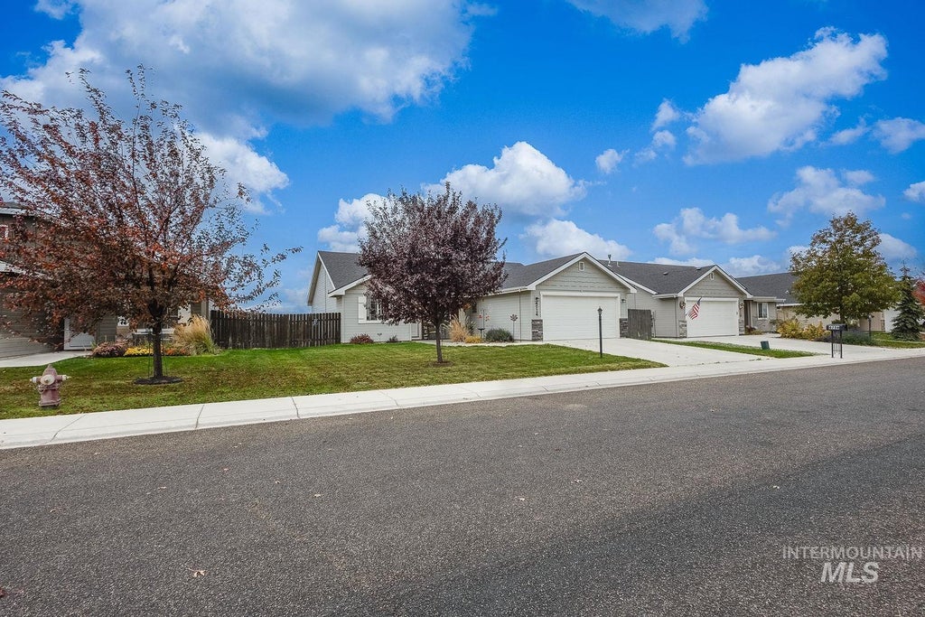 Photo of 4714 Ann Marie Ave, Caldwell, ID 83607 (MLS # 99004603)