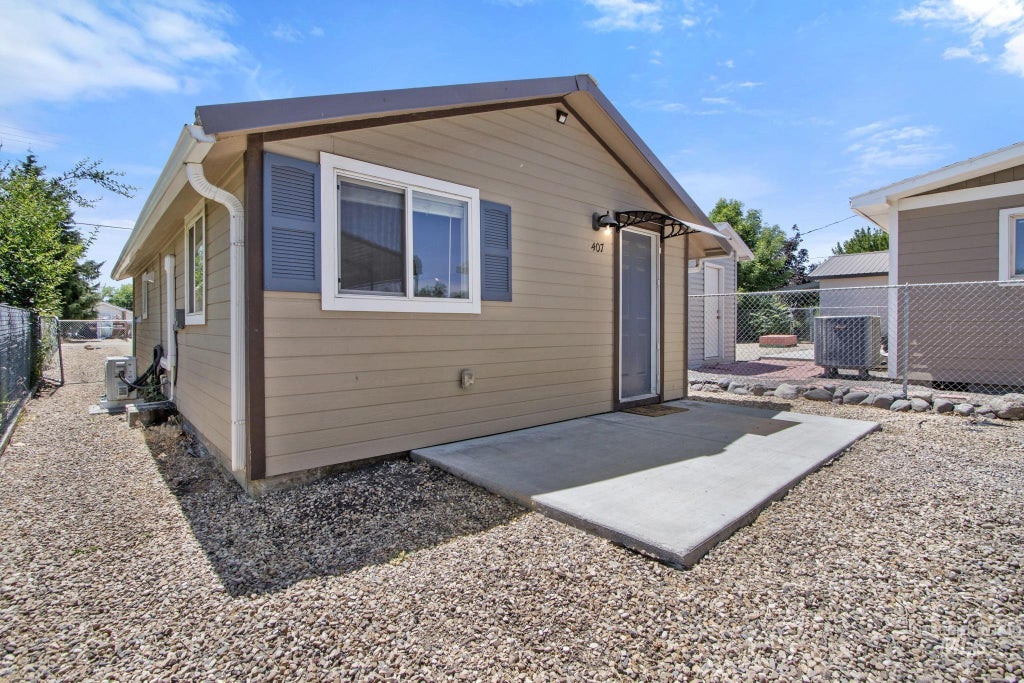 Photo of 407 1st St N, Marsing, ID 83639 (MLS # 98990503)