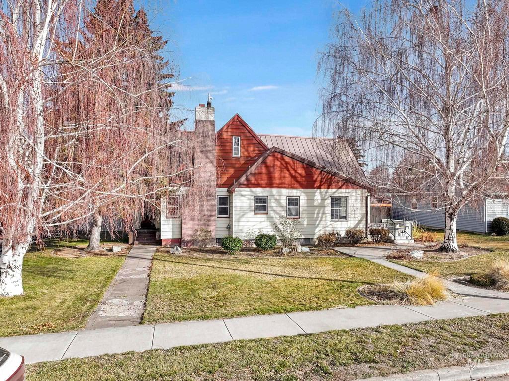 Photo of 520 E Ave. A, Jerome, ID 83338 (MLS # 98975592)